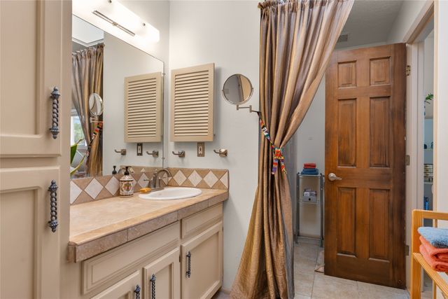 3081 Plaza Blanca, Santa Fe, NM 87507