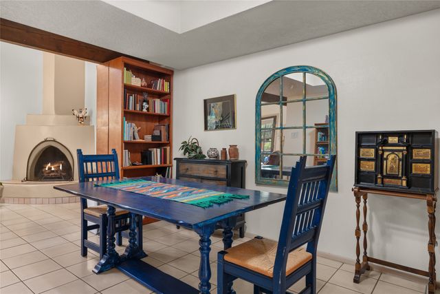 3081 Plaza Blanca, Santa Fe, NM 87507