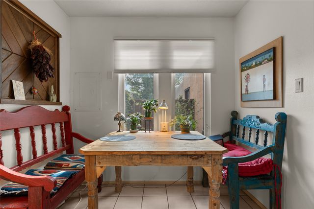 3081 Plaza Blanca, Santa Fe, NM 87507