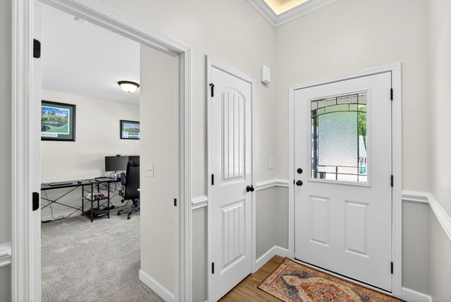155 Double Creek Dr, Gaffney, SC 29341