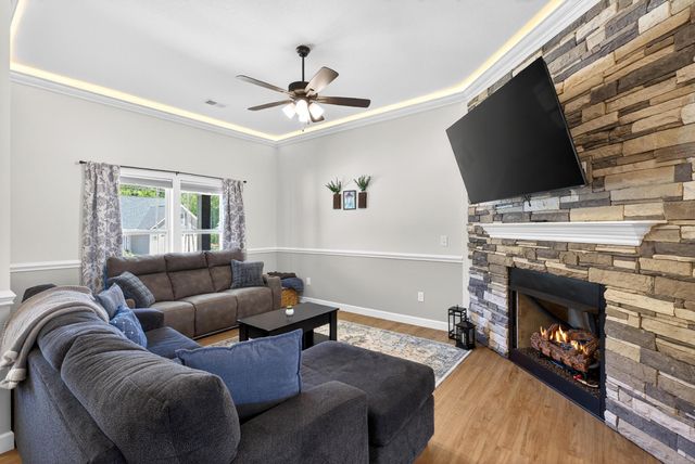 155 Double Creek Dr, Gaffney, SC 29341