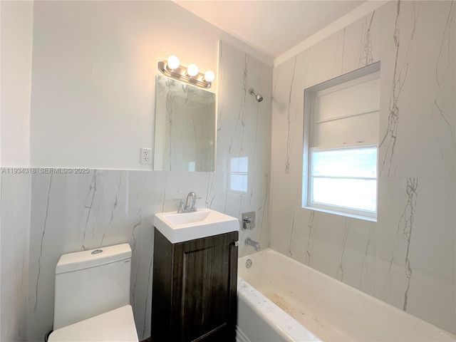 1920 Biarritz Dr 3, Miami Beach, FL 33141