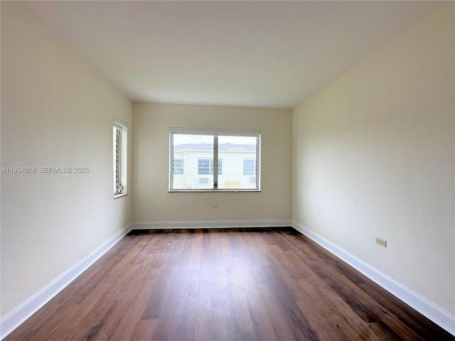 1920 Biarritz Dr 3, Miami Beach, FL 33141