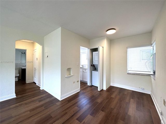 1920 Biarritz Dr 3, Miami Beach, FL 33141