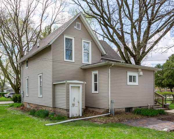 421 Prospect Street, Dekalb, IL 60115