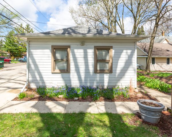 421 Prospect Street, Dekalb, IL 60115