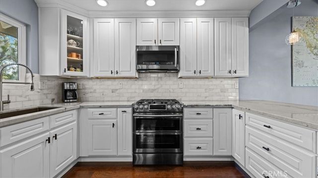 1782 N 2nd Avenue, Upland, CA 91784