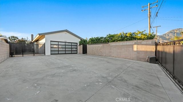 1782 N 2nd Avenue, Upland, CA 91784