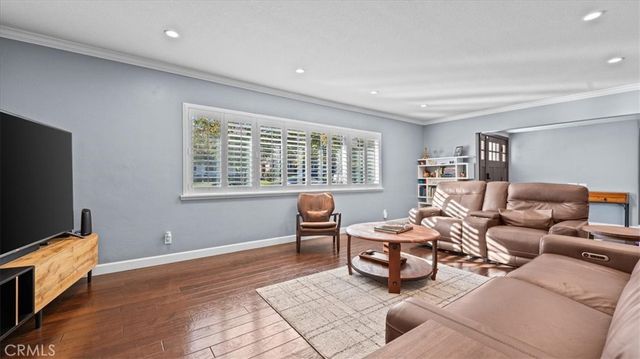 1782 N 2nd Avenue, Upland, CA 91784