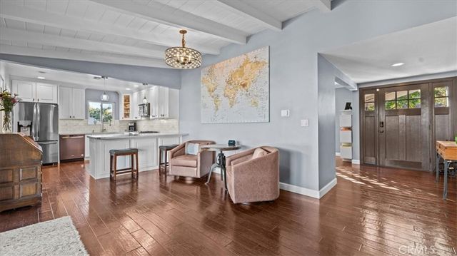 1782 N 2nd Avenue, Upland, CA 91784