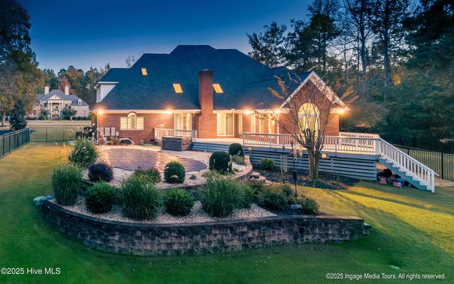 951 White Horse Drive, Greenville, NC 27834