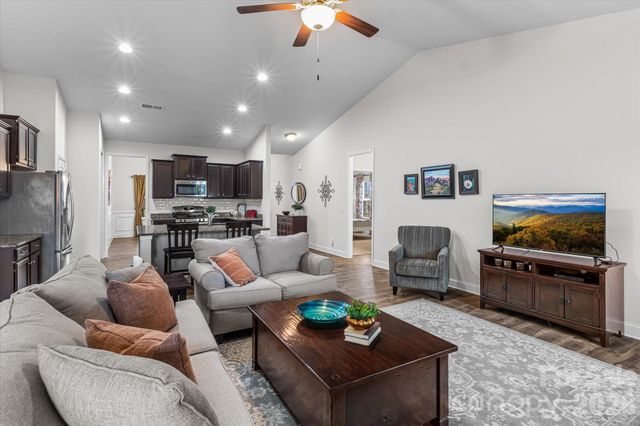 111 Allenton Way, Statesville, NC 28677