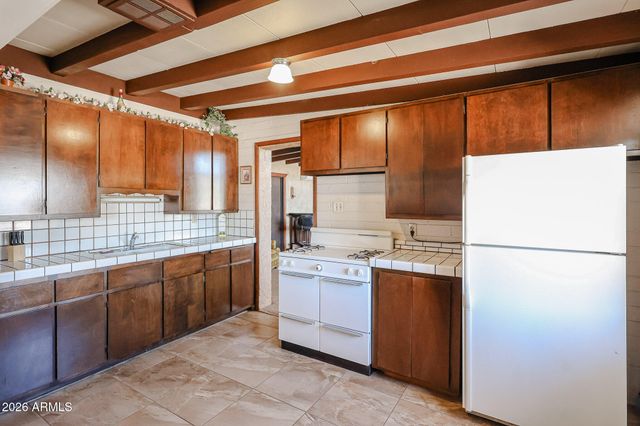 3039 E CHARTER OAK Road, Phoenix, AZ 85032