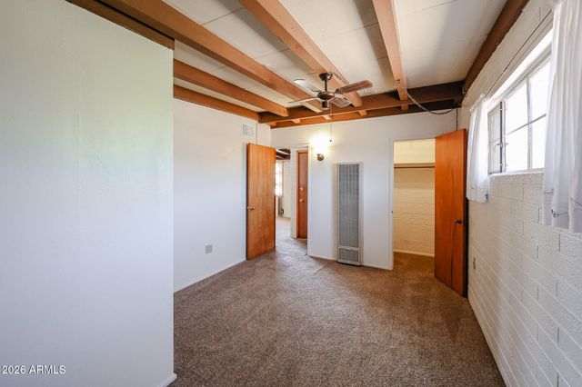 3039 E CHARTER OAK Road, Phoenix, AZ 85032