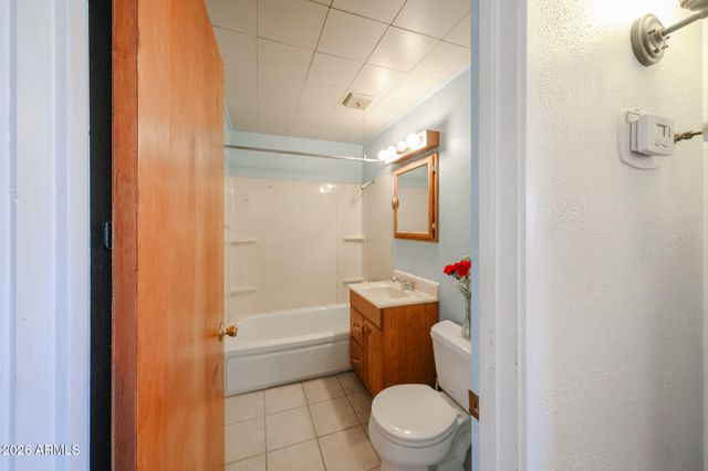 3039 E CHARTER OAK Road, Phoenix, AZ 85032