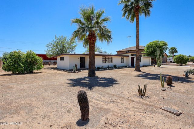 3039 E CHARTER OAK Road, Phoenix, AZ 85032