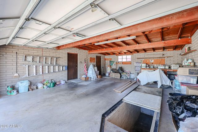 3039 E CHARTER OAK Road, Phoenix, AZ 85032