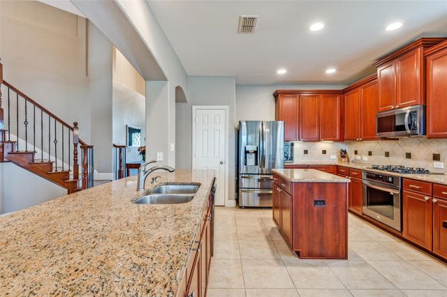 2720 Cove Drive, Grand Prairie, TX 75054