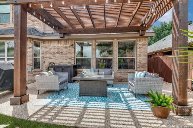 2720 Cove Drive, Grand Prairie, TX 75054