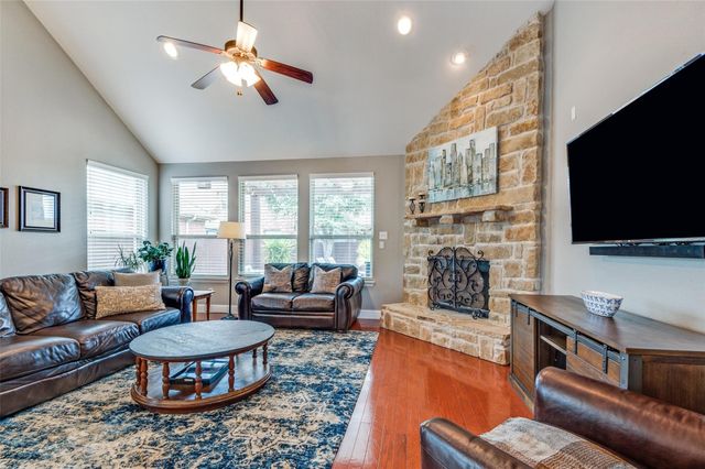 2720 Cove Drive, Grand Prairie, TX 75054