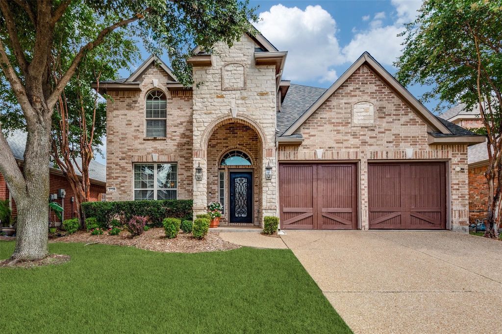 2720 Cove Drive, Grand Prairie, TX 75054