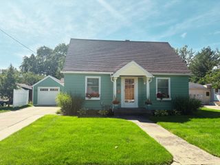 114 W Exchange Street, Spring Lake Vllg, MI 49456