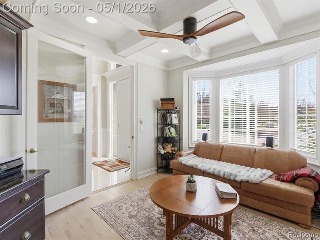 1450 Greythorne Drive, Lake Orion, MI 48359