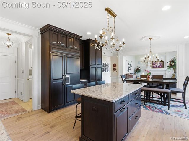 1450 Greythorne Drive, Lake Orion, MI 48359