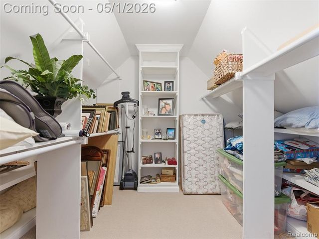 1450 Greythorne Drive, Lake Orion, MI 48359