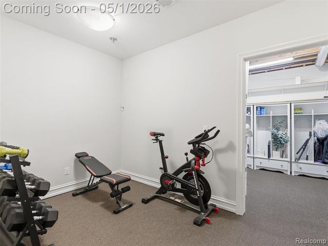 1450 Greythorne Drive, Lake Orion, MI 48359