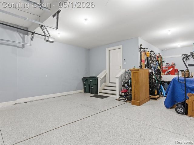 1450 Greythorne Drive, Lake Orion, MI 48359