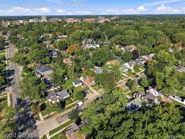 724 S Gainsborough Avenue, Royal Oak, MI 48067