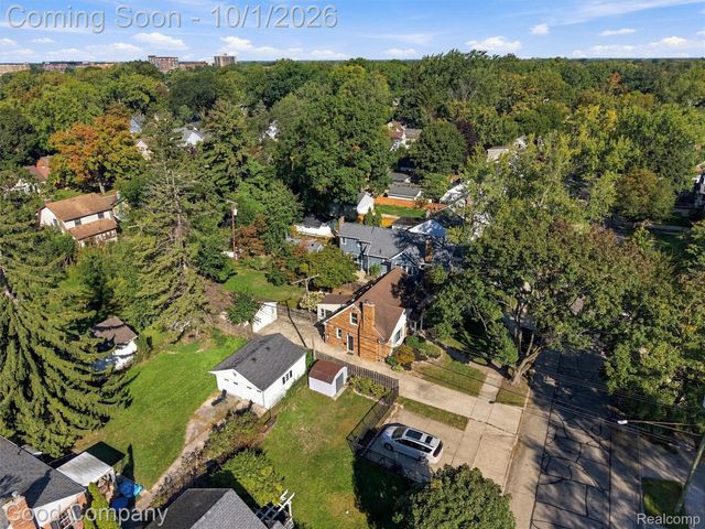 724 S Gainsborough Avenue, Royal Oak, MI 48067