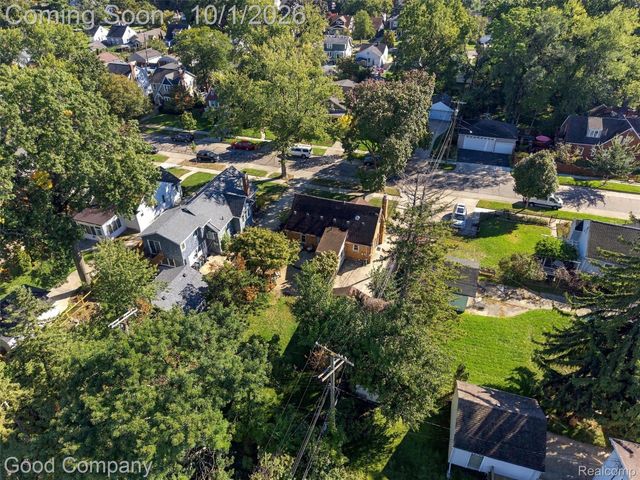724 S Gainsborough Avenue, Royal Oak, MI 48067