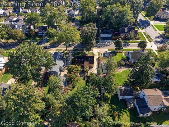 724 S Gainsborough Avenue, Royal Oak, MI 48067