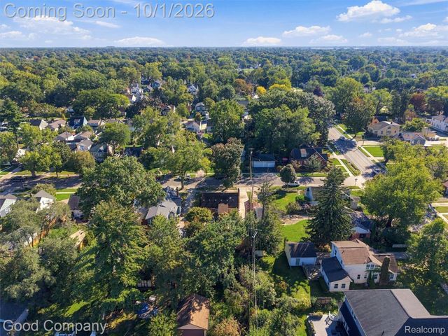 724 S Gainsborough Avenue, Royal Oak, MI 48067