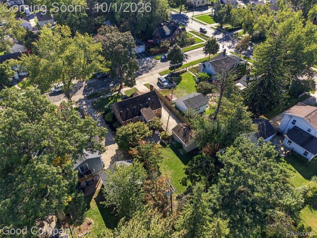 724 S Gainsborough Avenue, Royal Oak, MI 48067