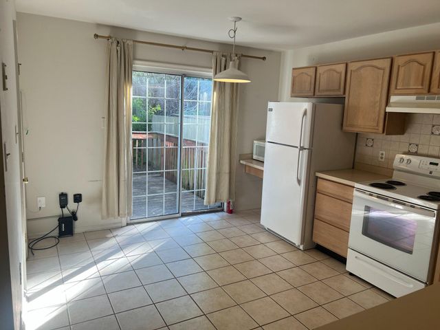 120 CLOVER CT, Newark, DE 19711