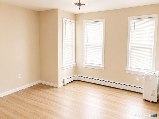 13 Armstrong Place, Bridgeport, CT 06608