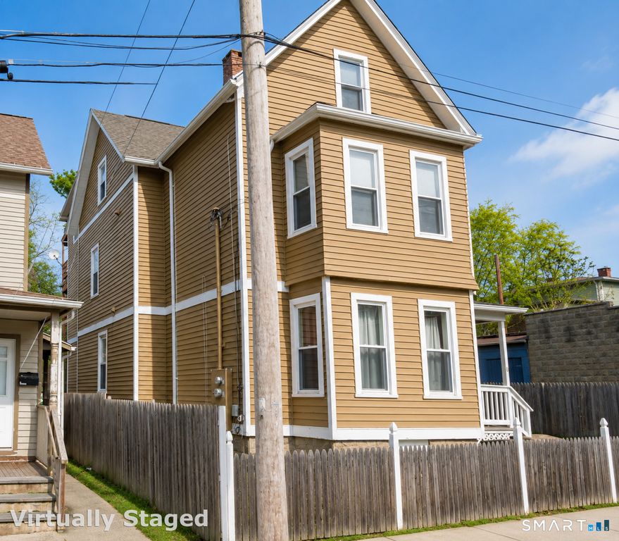 13 Armstrong Place, Bridgeport, CT 06608