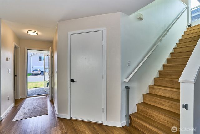 21636 SE 298th Pl, Kent, WA 98042