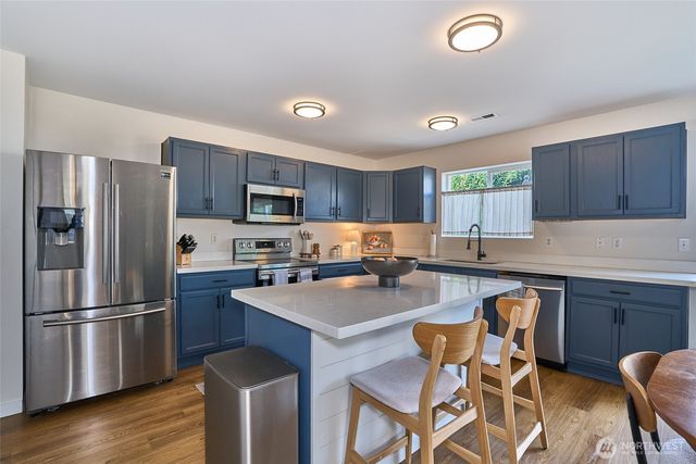 21636 SE 298th Pl, Kent, WA 98042