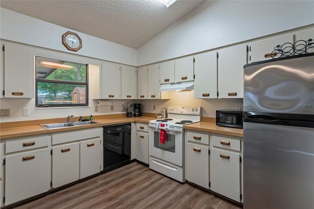 6915 NW 60TH STREET ROAD, Ocala, FL 34482