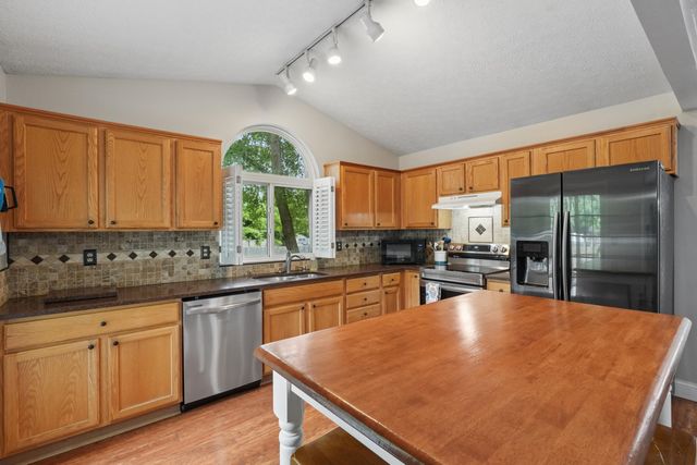 470 Pruden Drive, Pickerington, OH 43147
