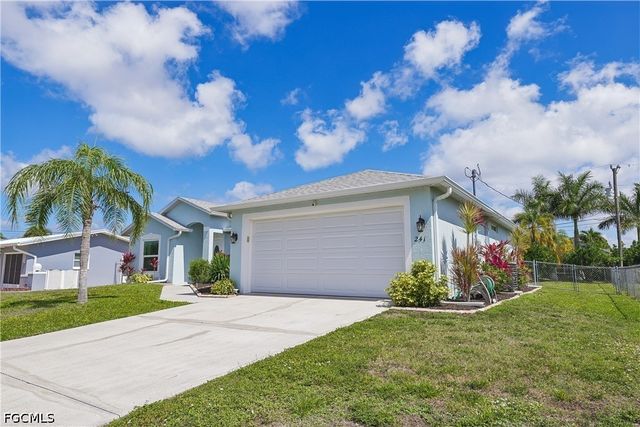 241 SW 34th TER, Cape Coral, FL 33914