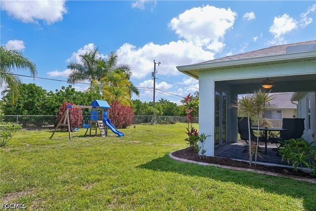 241 SW 34th TER, Cape Coral, FL 33914