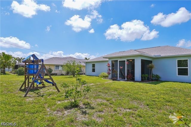 241 SW 34th TER, Cape Coral, FL 33914