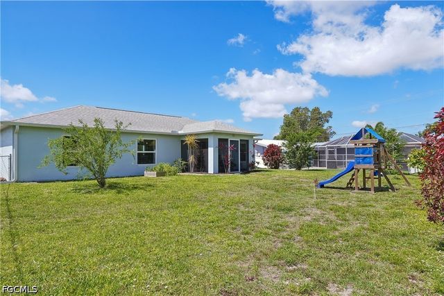 241 SW 34th TER, Cape Coral, FL 33914