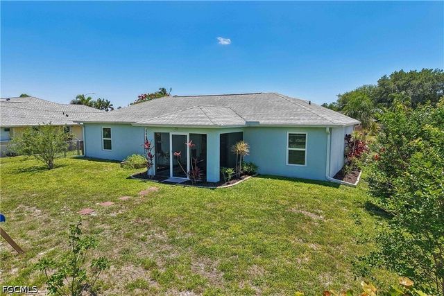 241 SW 34th TER, Cape Coral, FL 33914