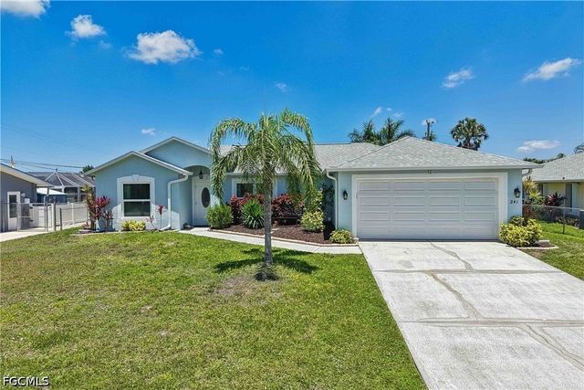241 SW 34th TER, Cape Coral, FL 33914